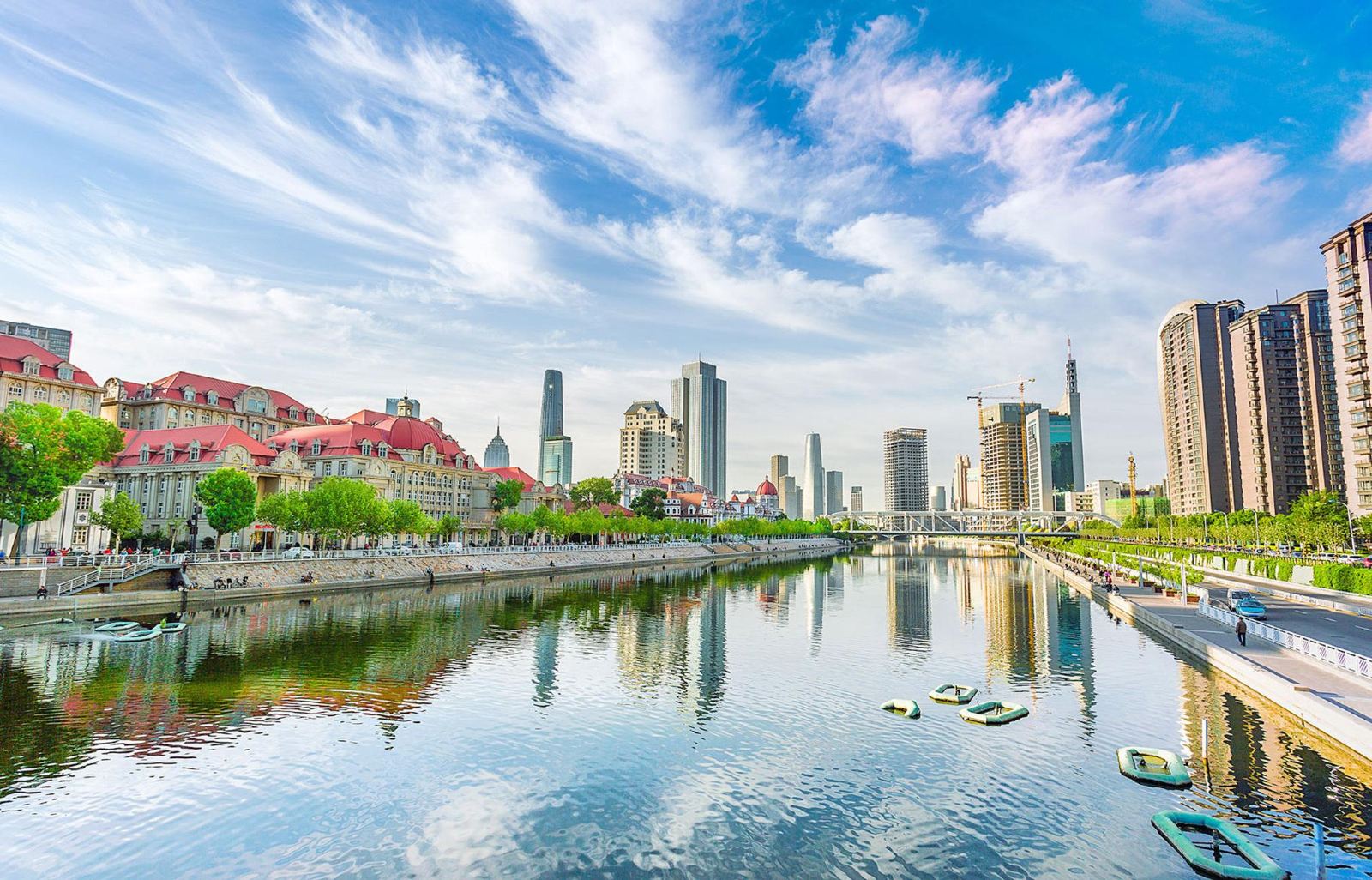 天津,友情、家庭与爱的温馨日常故事